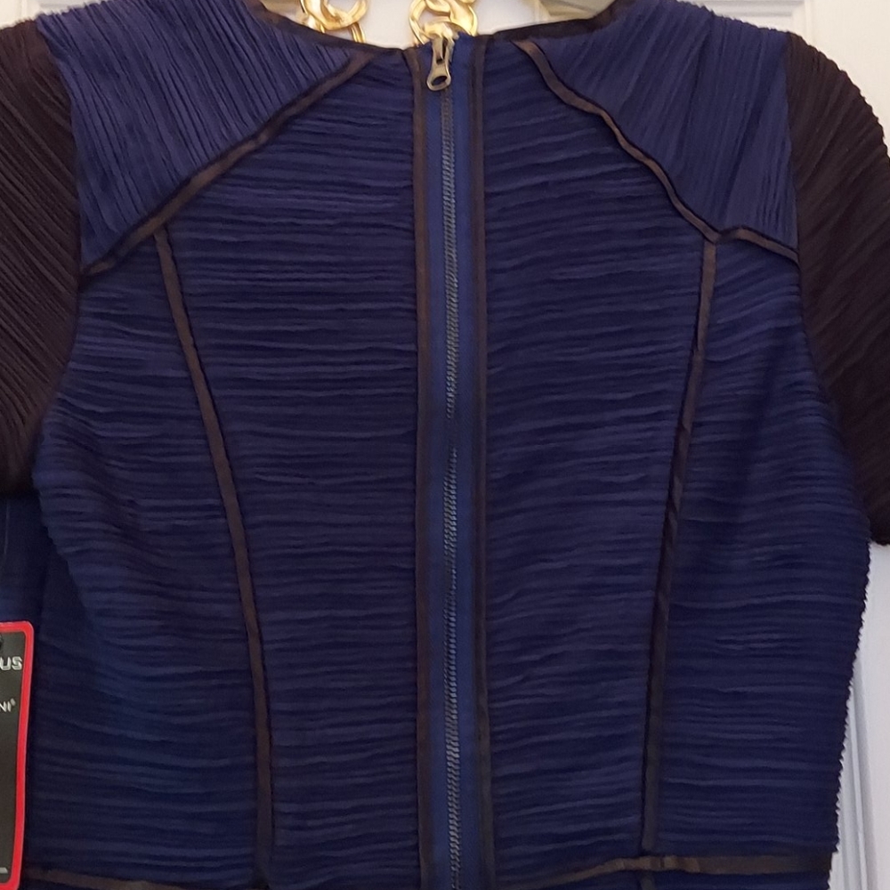 Dress - Picture 6 of 11